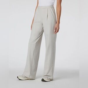 NWT Vuori Women's Wide Leg Pants - Light Gray